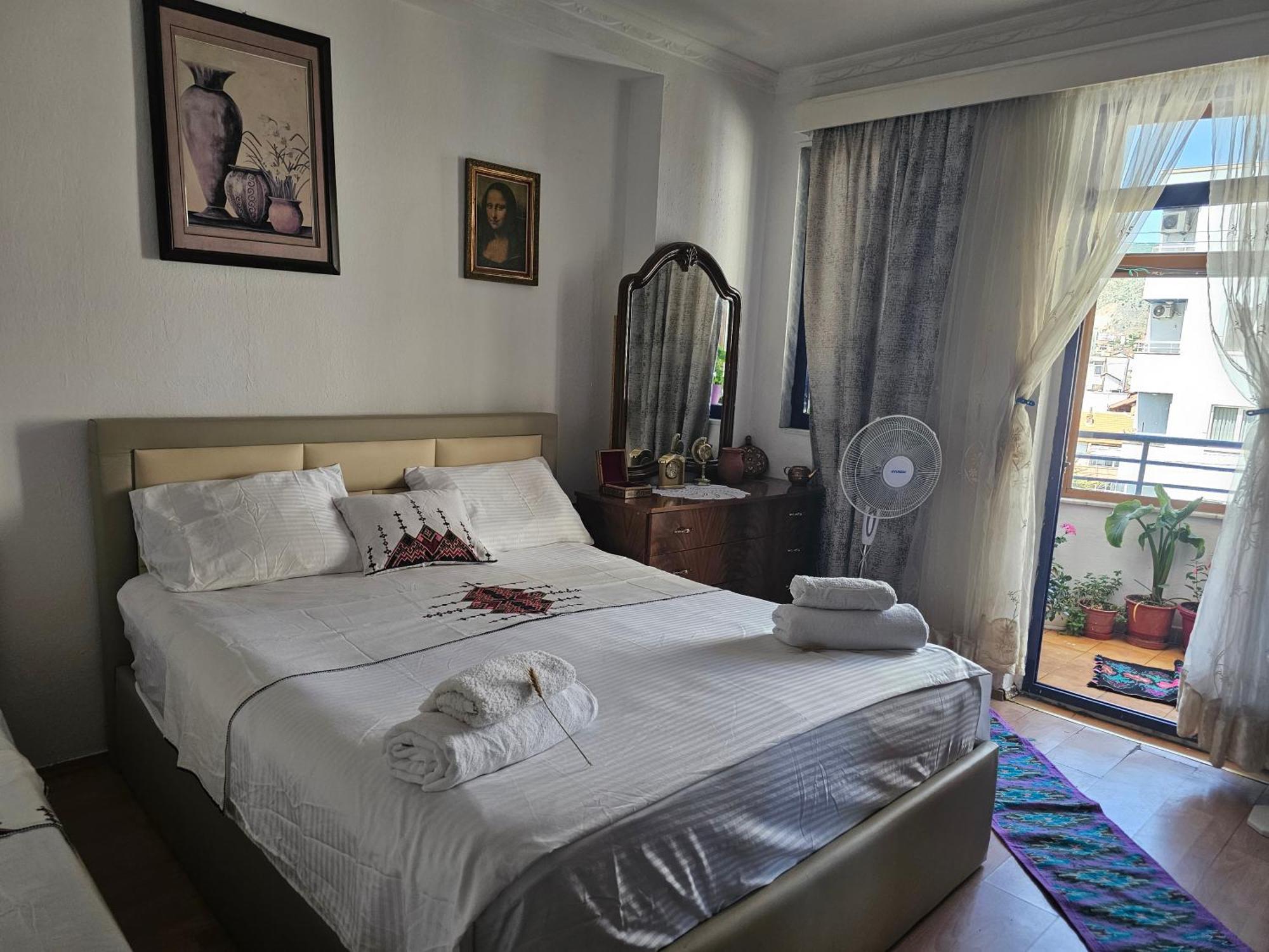 Apartment Karafili